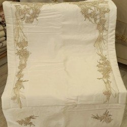 Fransız Dantelli Boncuk İşlemeli Monaray Üzeri Ekru Seccade